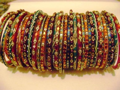 colorful-glassbangles